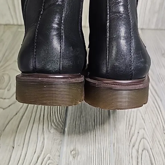 Dr. Martens 2976 Black Leather Chelsea Pull On Boots Mens Size 11