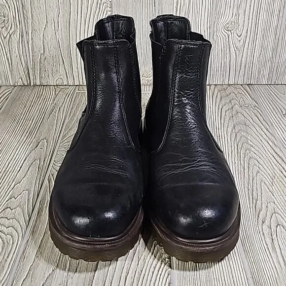 Dr. Martens 2976 Black Leather Chelsea Pull On Boots Mens Size 11