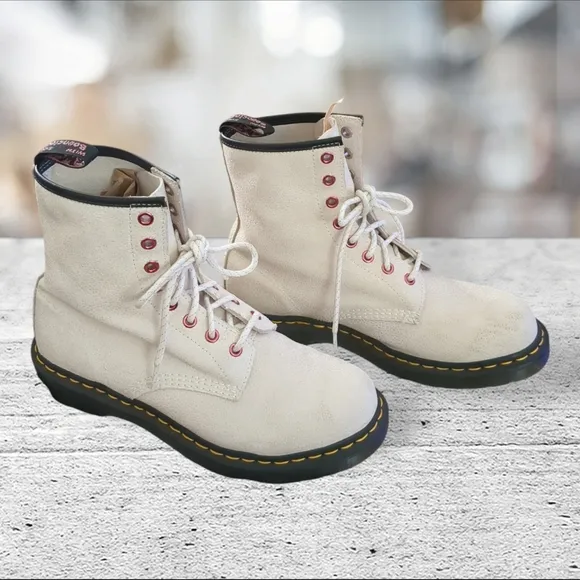 Dr. Martens bejeweled boots size 9 USL