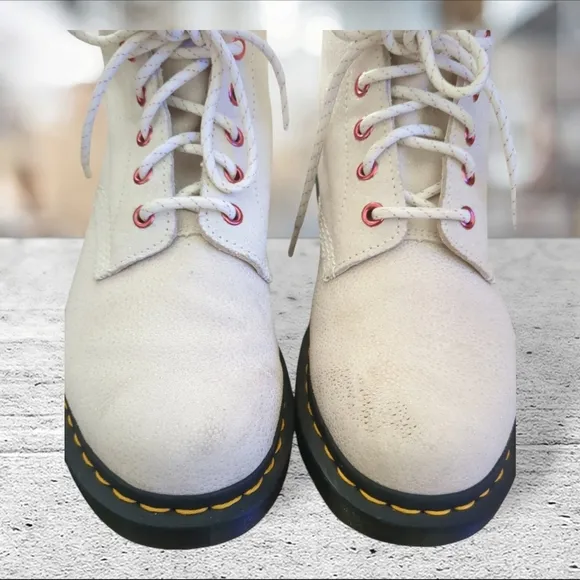 Dr. Martens bejeweled boots size 9 USL