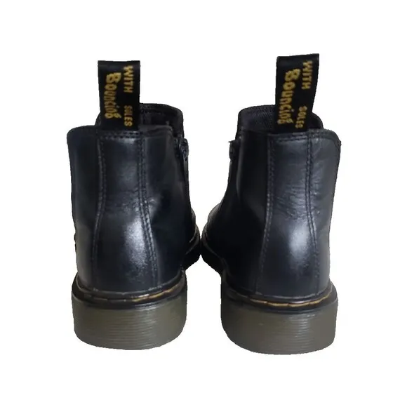 Dr. Martens  Black Leather Chelsea Boot Pull On Boots Kids Size 3 2976J