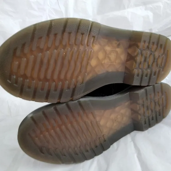 Dr Martens Docs Youth Kids Boots Size 1 patent Leather Combat Boots 1460J