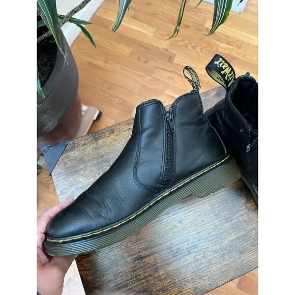 Dr Martens Flaw Youth 2976 Softy T Black Leather Chelsea Boots Kids US Size 6