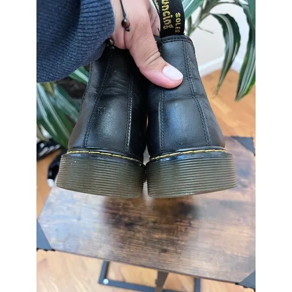 Dr Martens Flaw Youth 2976 Softy T Black Leather Chelsea Boots Kids US Size 6