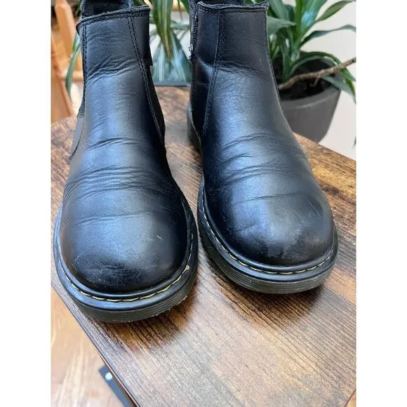 Dr Martens Flaw Youth 2976 Softy T Black Leather Chelsea Boots Kids US Size 6