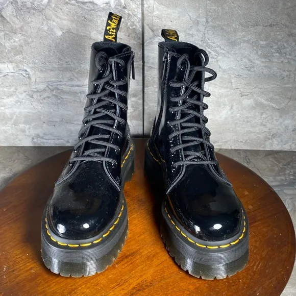Dr. Martens Jadon Women’s 6 Platform Black Leather Boots