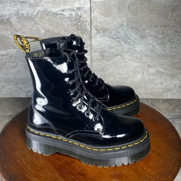 Dr. Martens Jadon Women’s 6 Platform Black Leather Boots