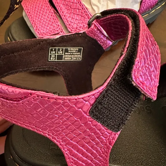 DR. MARTENS Klaire Sandals