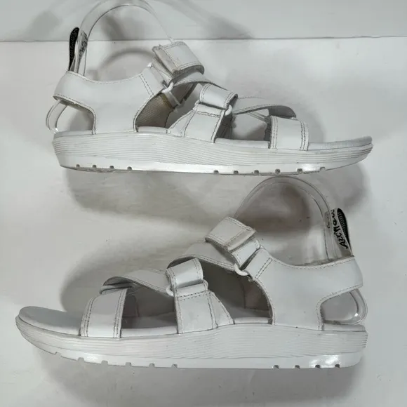 Dr. Martens Redfin White Leather Strappy Sandals Women’s Size 9