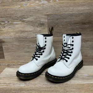 Dr. Martens White Smooth Leather Classic Combat Boot Women's Size 6