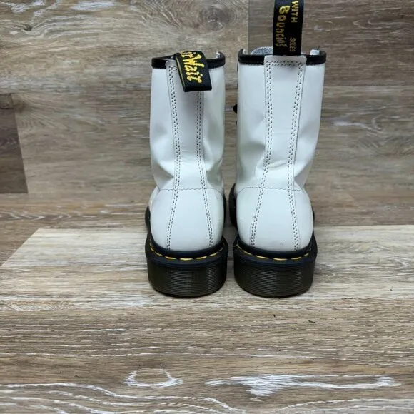Dr. Martens White Smooth Leather Classic Combat Boot Women's Size 6