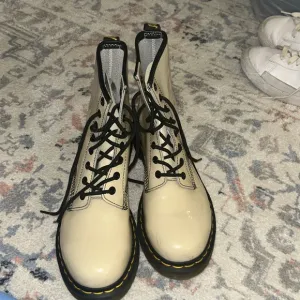 Dr Martin boots size 6.