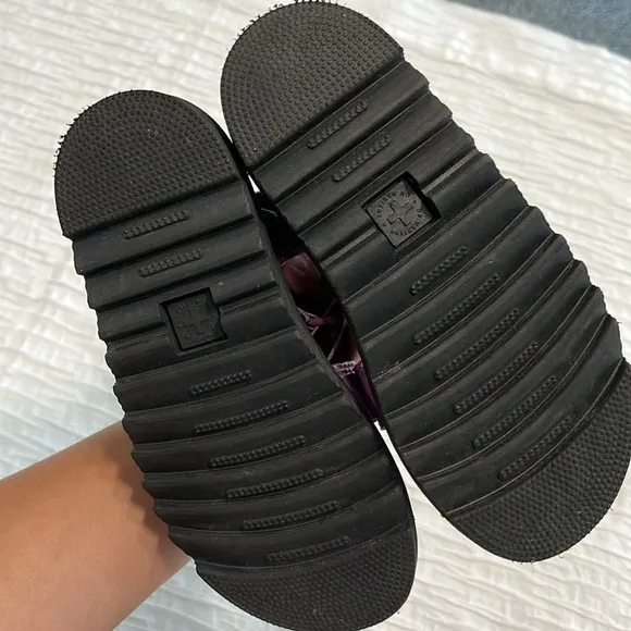 Dr.Martens Pre-School Klaire‎ Glitter Sandals kids size 1 never worn