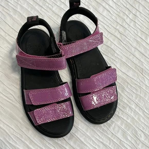 Dr.Martens Pre-School Klaire‎ Glitter Sandals kids size 1 never worn