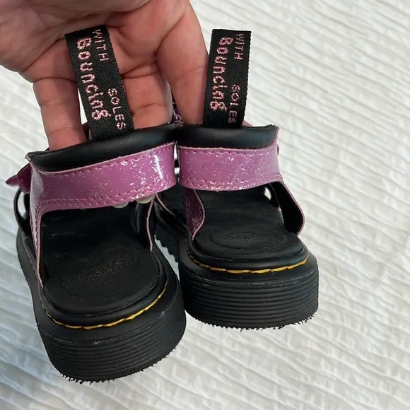 Dr.Martens Pre-School Klaire‎ Glitter Sandals kids size 1 never worn
