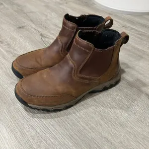 Duluth Trading Co Men’s Wild Boar Pull On Leather Brown Boot Size 9