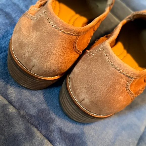 Earth Shoes Etella 8.5 brown leather round toe slip on loafers Ella