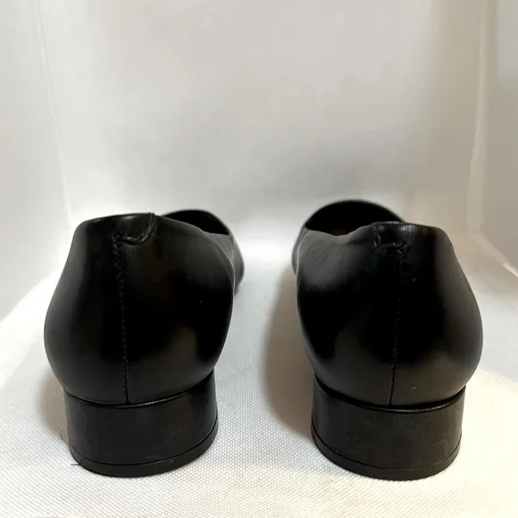 Easy Spirit Black Leather Flats with 1-Inch Heel Shoes Size 9.5 - NWOT