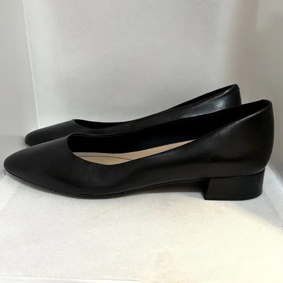 Easy Spirit Black Leather Flats with 1-Inch Heel Shoes Size 9.5 - NWOT