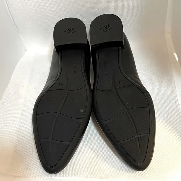 Easy Spirit Black Leather Flats with 1-Inch Heel Shoes Size 9.5 - NWOT