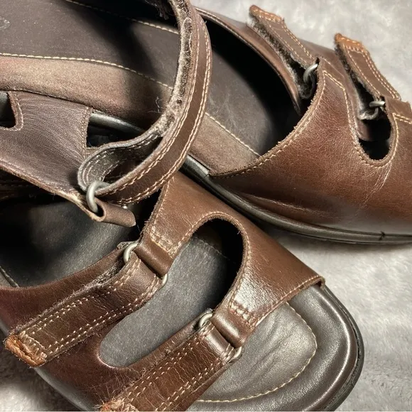 Ecco Chocolate Brown Leather Adjustable Three Strap Sandals Size 39