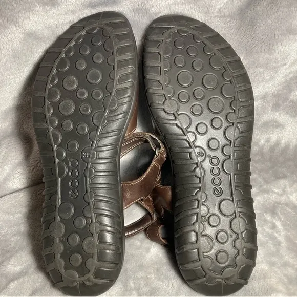Ecco Chocolate Brown Leather Adjustable Three Strap Sandals Size 39