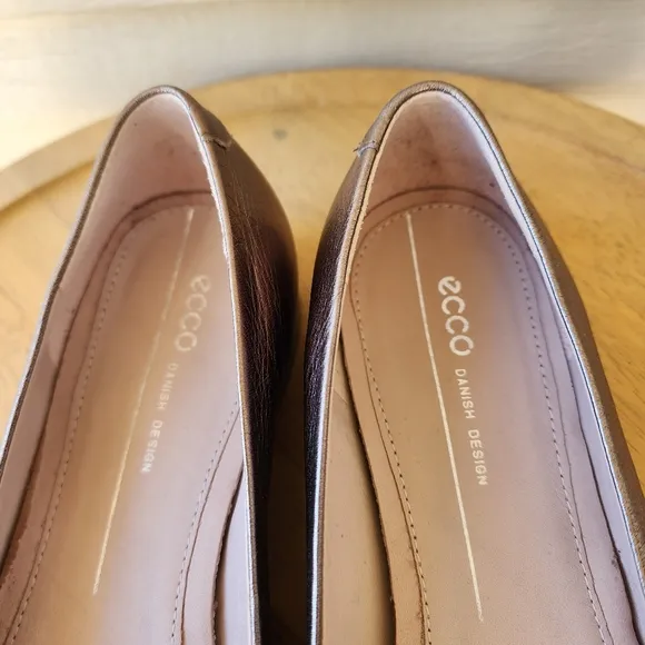 Ecco women's Danish design bronze slip on flats