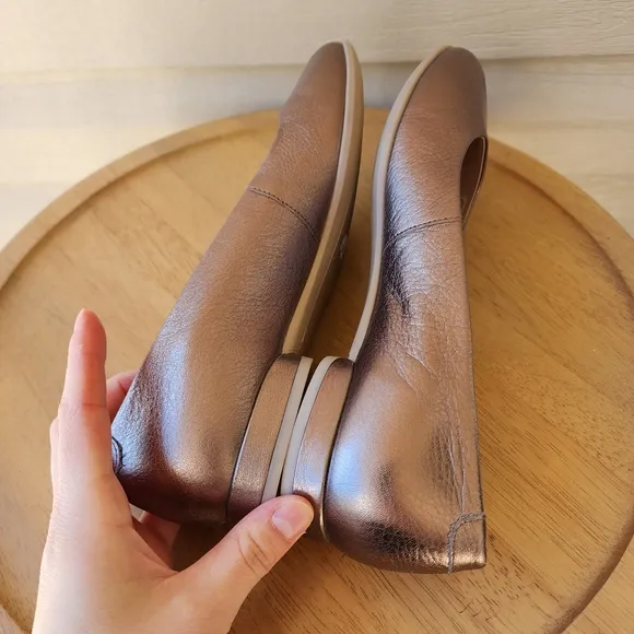 Ecco women's Danish design bronze slip on flats