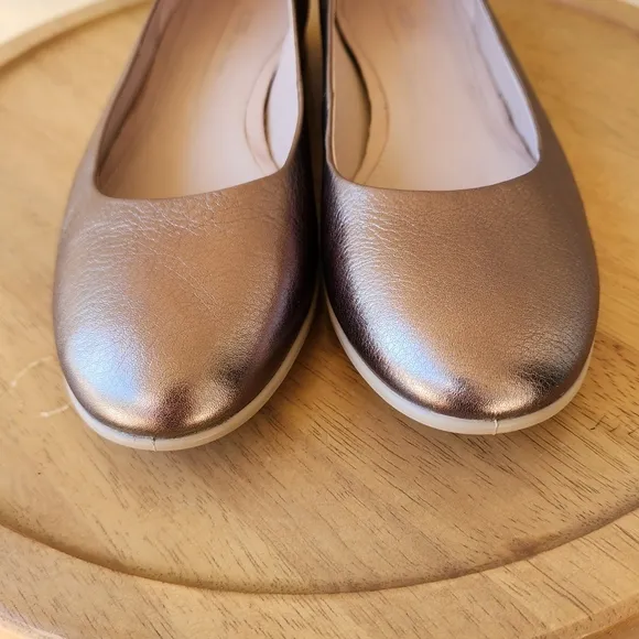 Ecco women's Danish design bronze slip on flats