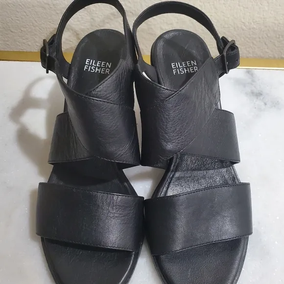 Eileen Fisher Black Leather Chunk Heel Sandals Women's Shoe Size 7 1/2