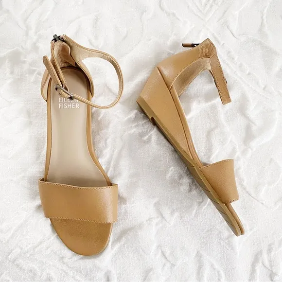 Eileen Fisher Mara Tumbled Leather Wedge Sandal Size 5.5 New