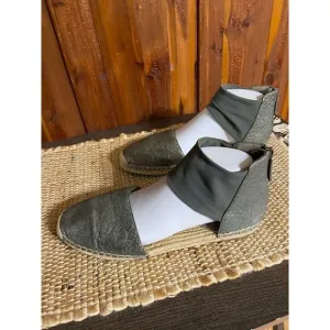 Eileen Fisher silver metallic slip on flats