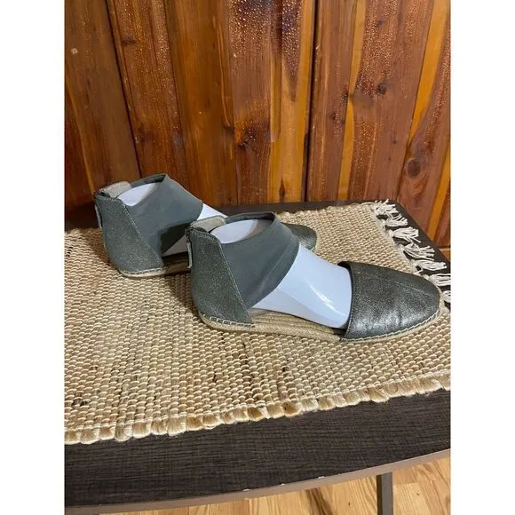 Eileen Fisher silver metallic slip on flats