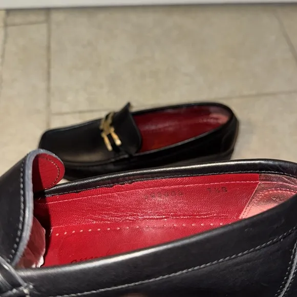Elegant Black Leather Loafers