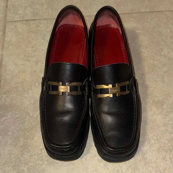 Elegant Black Leather Loafers