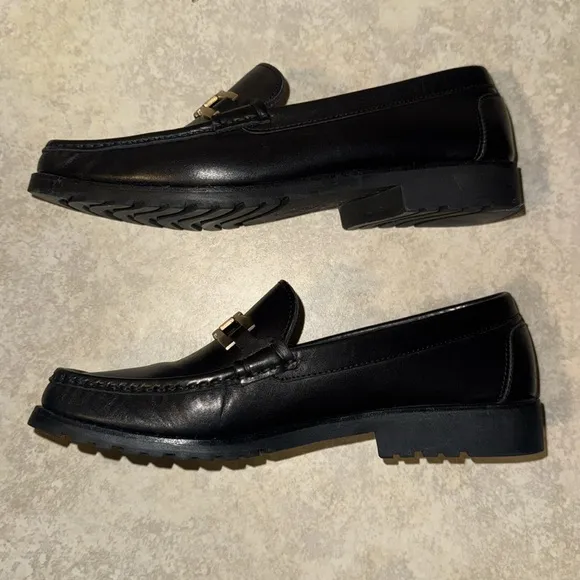 Elegant Black Leather Loafers