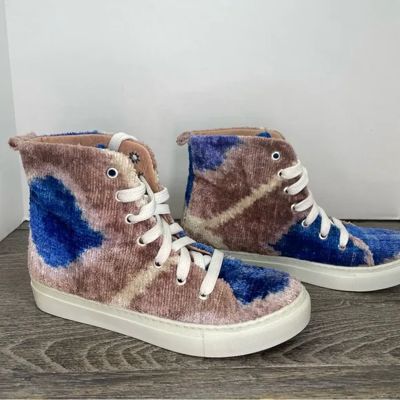 Elysian Ankara Silk Velvet Hi-top sneakers. EUR 38. Women’s 7.5. NWT. See pic