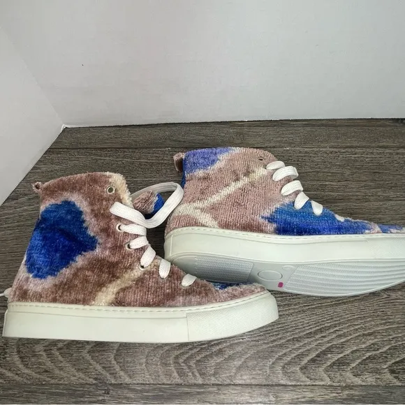 Elysian Ankara Silk Velvet Hi-top sneakers. EUR 38. Women’s 7.5. NWT. See pic