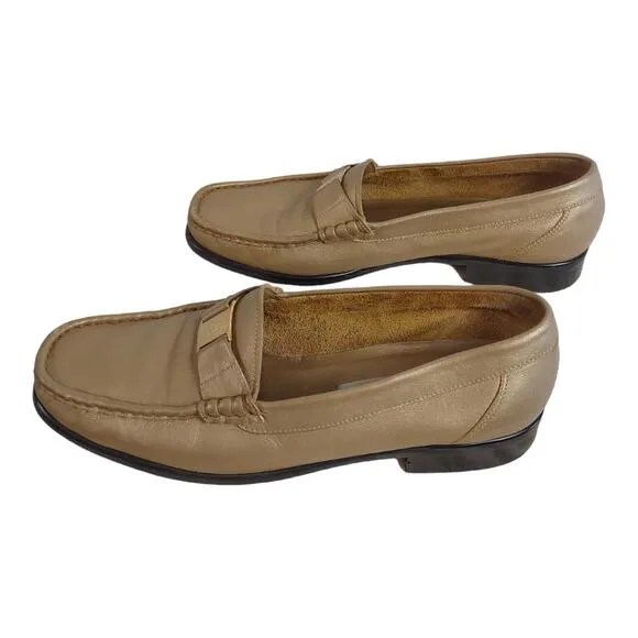 ETIENNE AIGNER Bronze Shimmer Penny Loafers Sz 9 Business Casual Preppy Classic