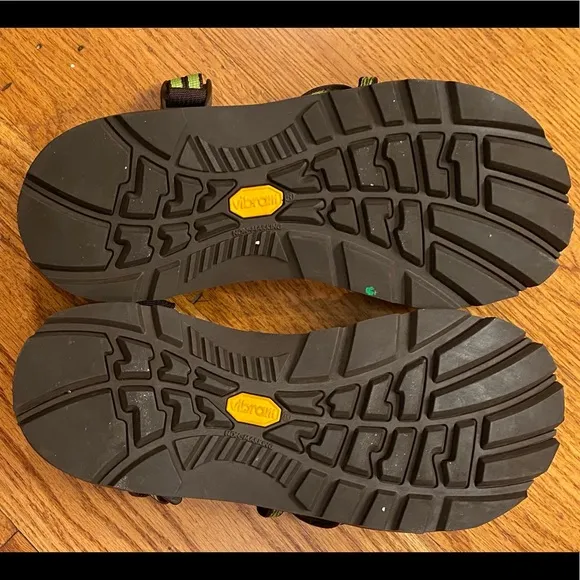 EUC Chaco ZX/2 Sandals, Green