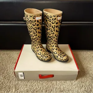 EUC HUNTER CHEETAH RAIN BOOTS 🐆