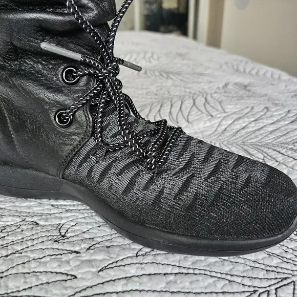 EUC Nike Roshe 2 Hi Flyknit Slouch Leather Boots W Sz 7 All Black Gray