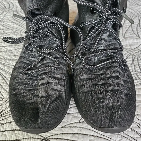 EUC Nike Roshe 2 Hi Flyknit Slouch Leather Boots W Sz 7 All Black Gray