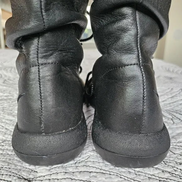 EUC Nike Roshe 2 Hi Flyknit Slouch Leather Boots W Sz 7 All Black Gray