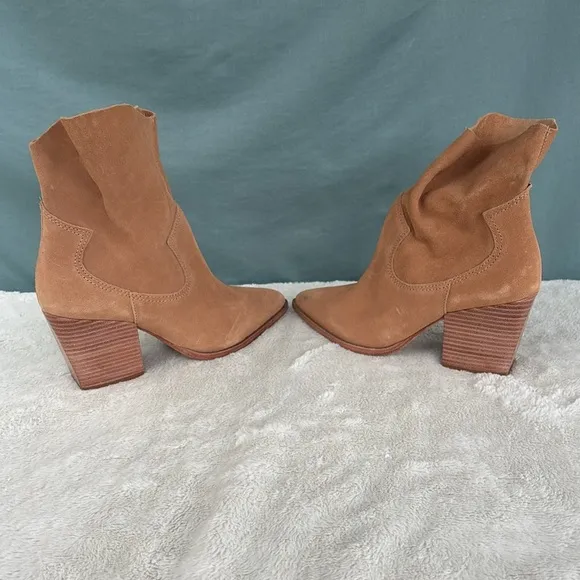 EUC SCHUTZ Boots 8.5 TESSIE Honeycomb Suede Booties Western Pointed Toe Pull On