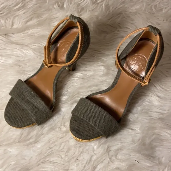 EUC Tory Burch Olive Green Amina Platform Stilettos