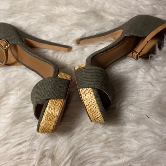 EUC Tory Burch Olive Green Amina Platform Stilettos