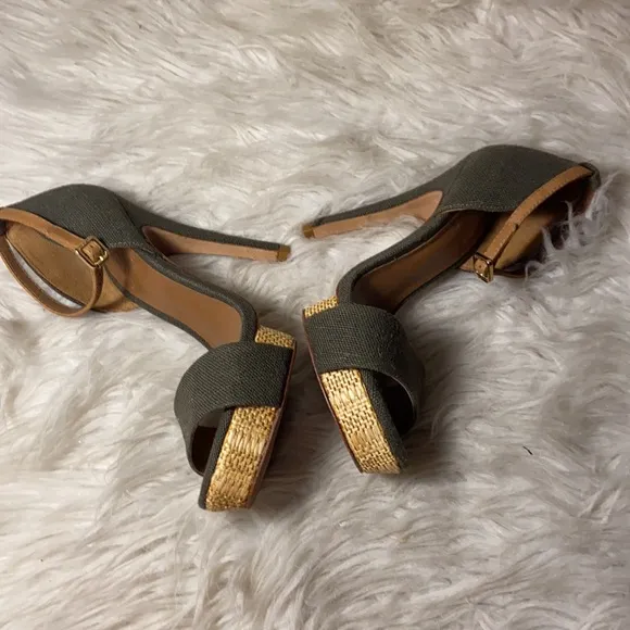 EUC Tory Burch Olive Green Amina Platform Stilettos
