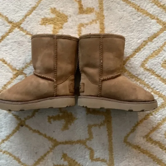 EUC UGG boots