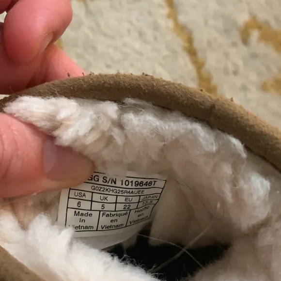 EUC UGG boots